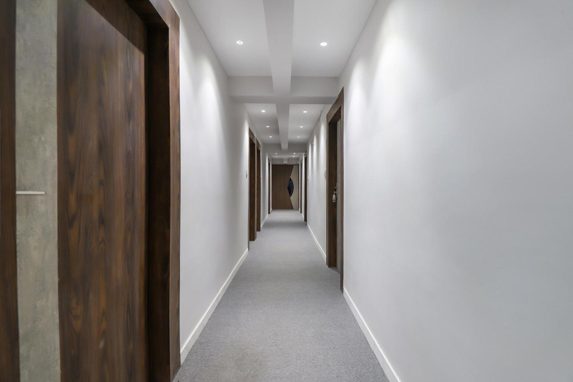 Oyo Hotel Shree Niwas 아흐메다바드 외부 사진