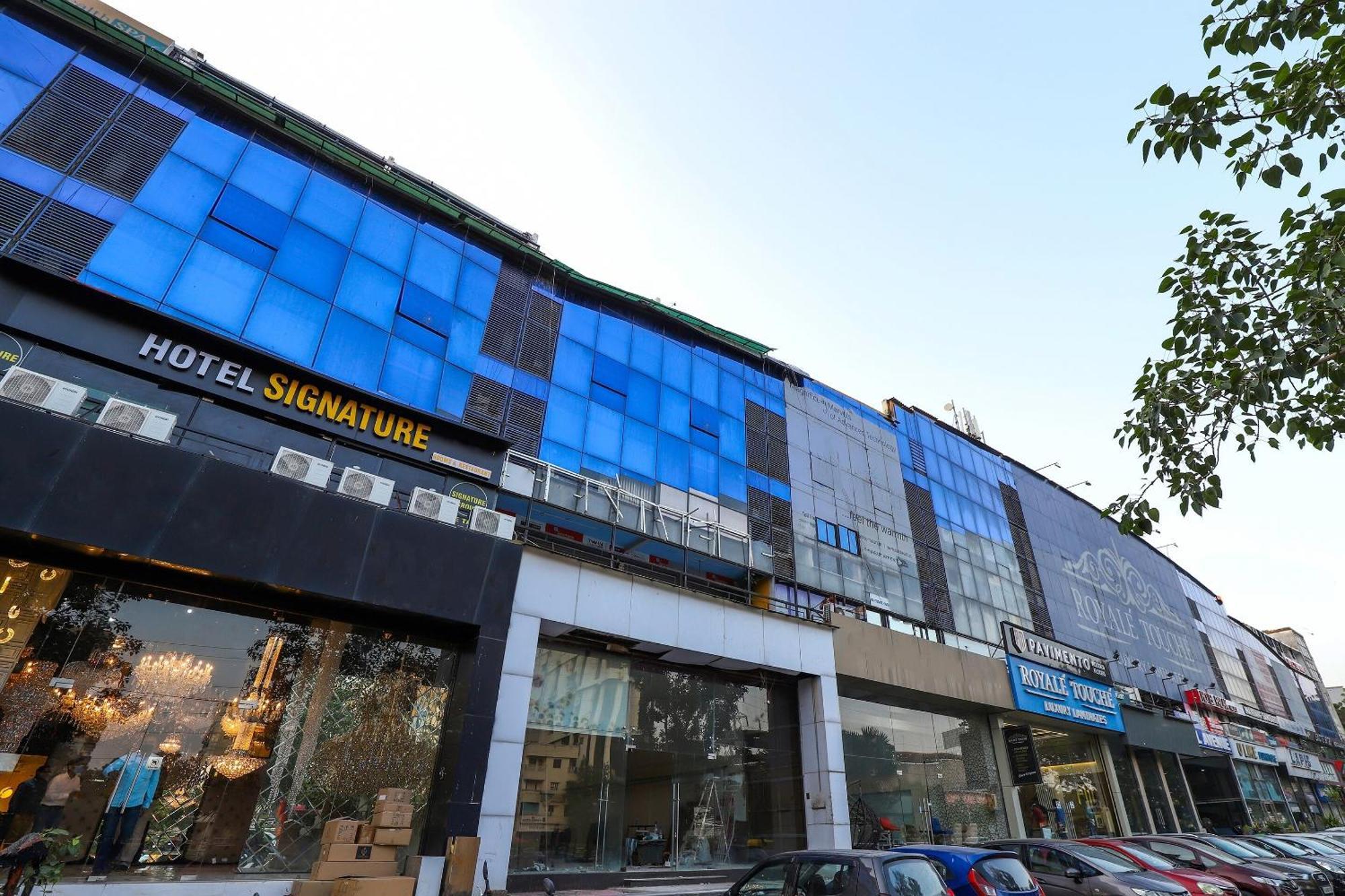 Oyo Hotel Shree Niwas 아흐메다바드 외부 사진
